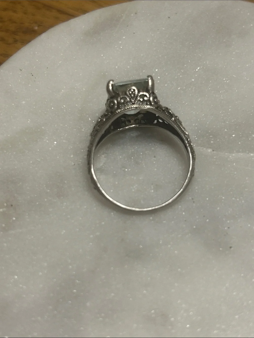 Sterling Silver Vintage-Style Aquamarine Ring - Light Blue Gemstone